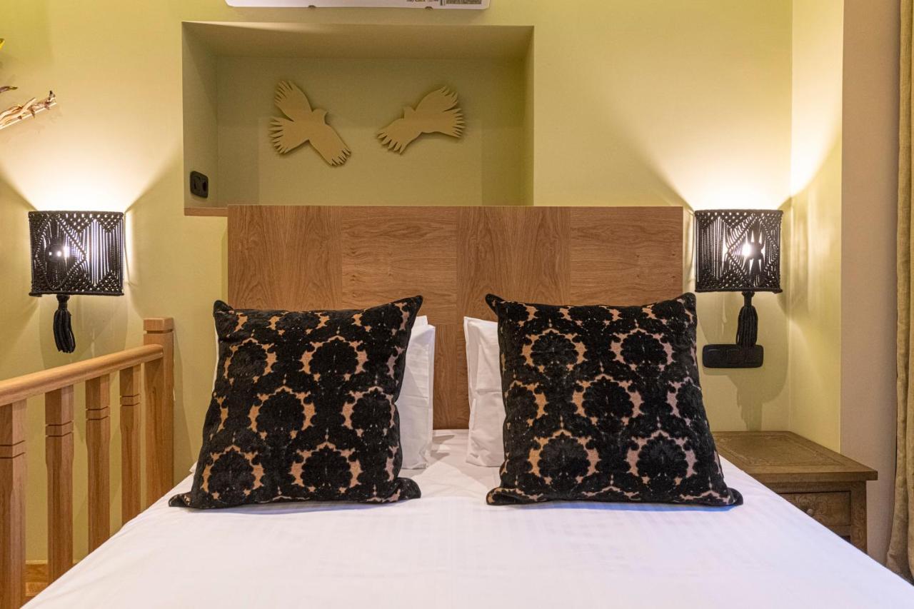 Ipelhome - Plaka Boutique Apartments Athen Eksteriør billede