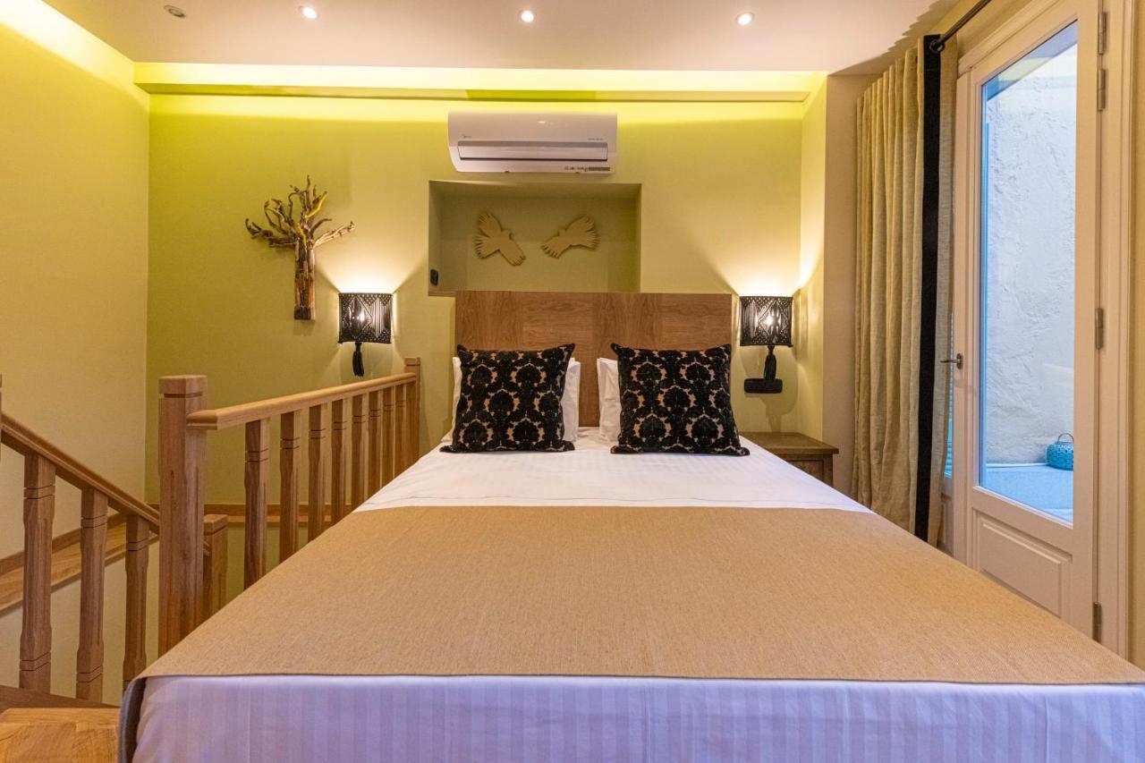 Ipelhome - Plaka Boutique Apartments Athen Eksteriør billede