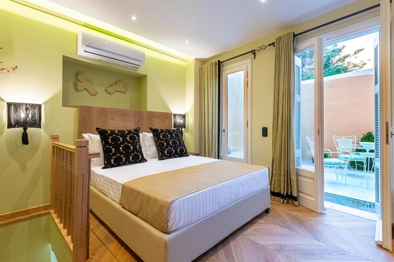 Ipelhome - Plaka Boutique Apartments Athen Eksteriør billede