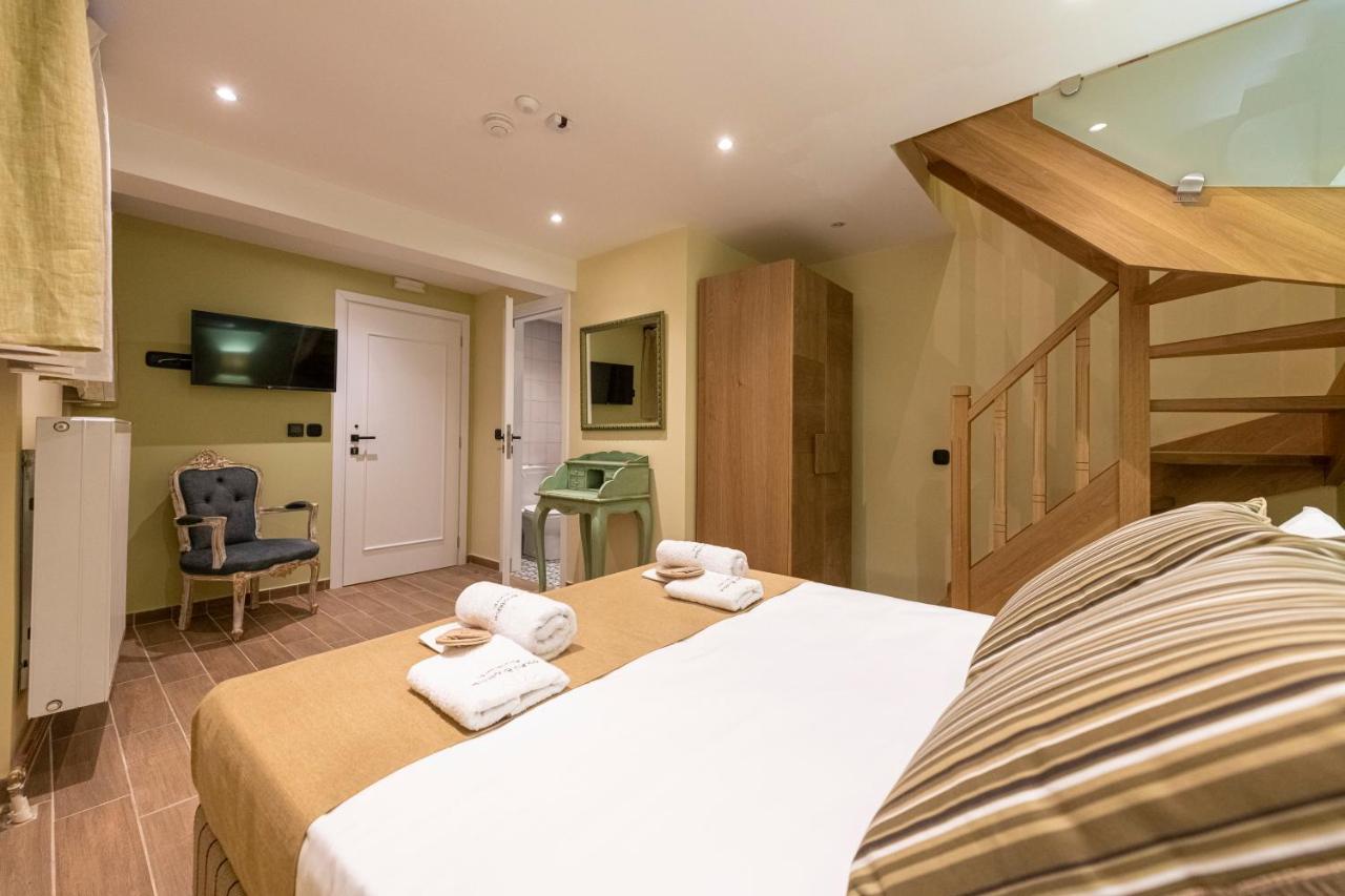 Ipelhome - Plaka Boutique Apartments Athen Eksteriør billede