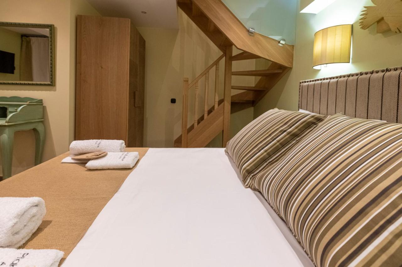 Ipelhome - Plaka Boutique Apartments Athen Eksteriør billede