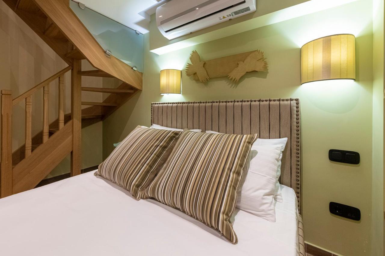 Ipelhome - Plaka Boutique Apartments Athen Eksteriør billede