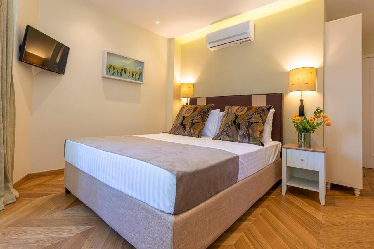 Ipelhome - Plaka Boutique Apartments Athen Eksteriør billede
