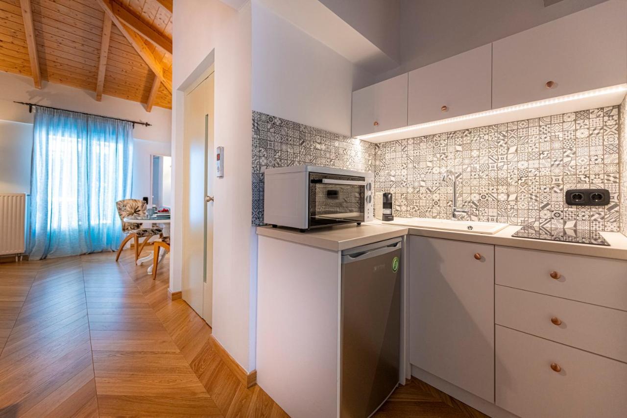 Ipelhome - Plaka Boutique Apartments Athen Eksteriør billede