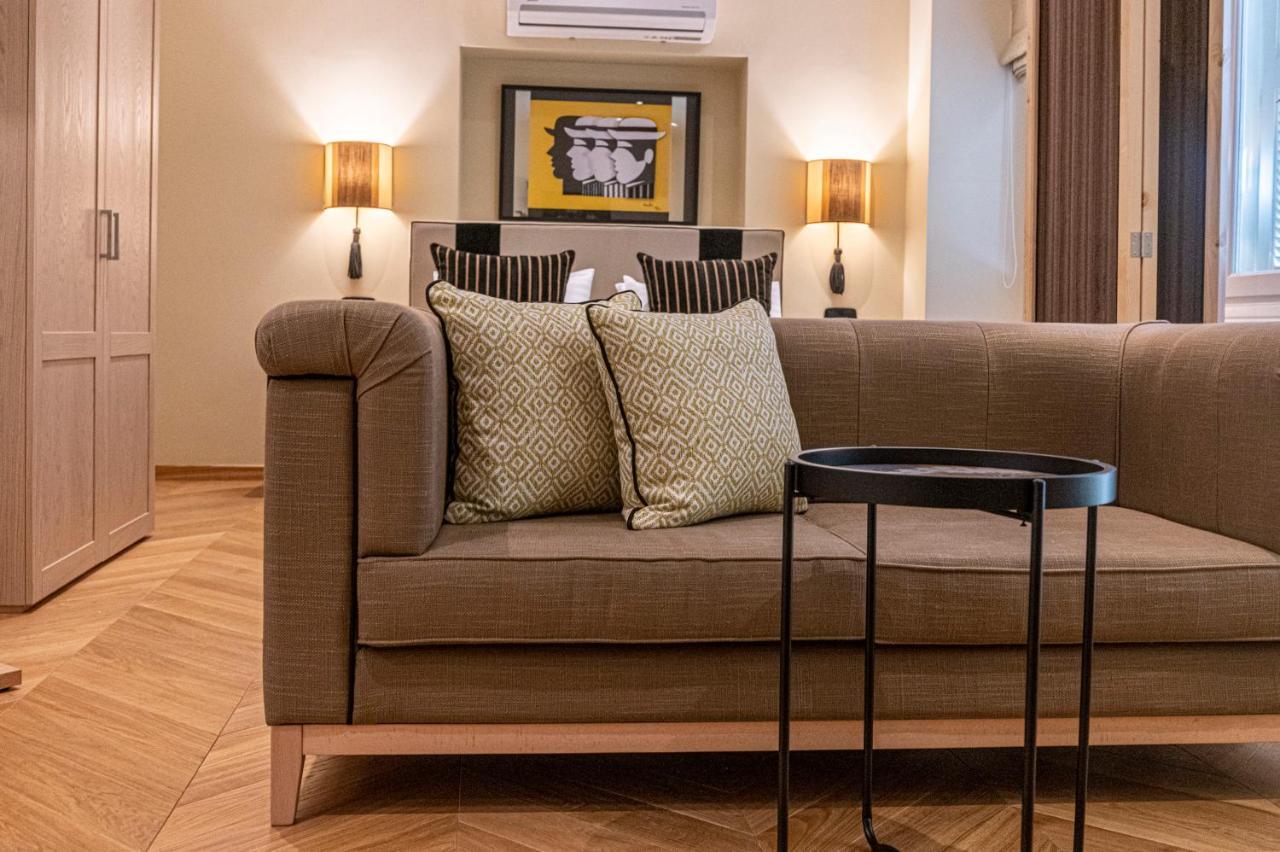 Ipelhome - Plaka Boutique Apartments Athen Eksteriør billede
