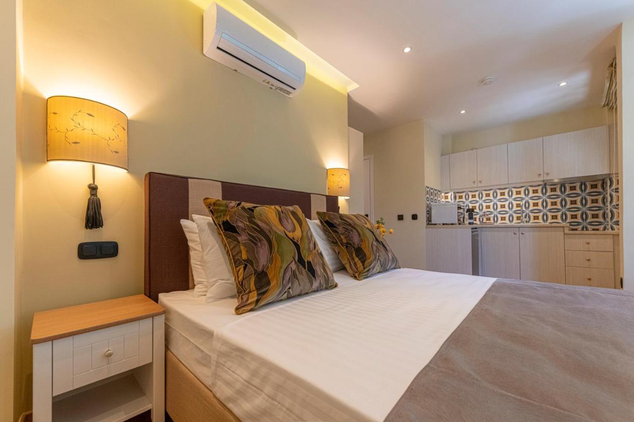 Ipelhome - Plaka Boutique Apartments Athen Eksteriør billede